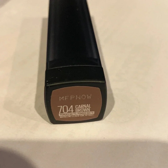 1 Maybelline Color Sensational Powder Matte Lipstick 704 Carnal Brown Makeuup - Picture 2 of 7